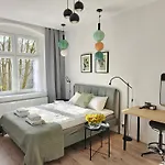 Apartment Urban Apartments Premium No 12A - Free Parking