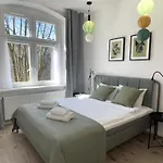 Urban Apartments Premium No 12A - Free Parking Chorzów