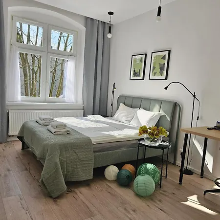 Urban Premium No 12a - Balcony - Free Parking Апартаменты