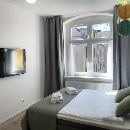Urban Premium No 12a - Balcony - Free Parking Апартаменты *
